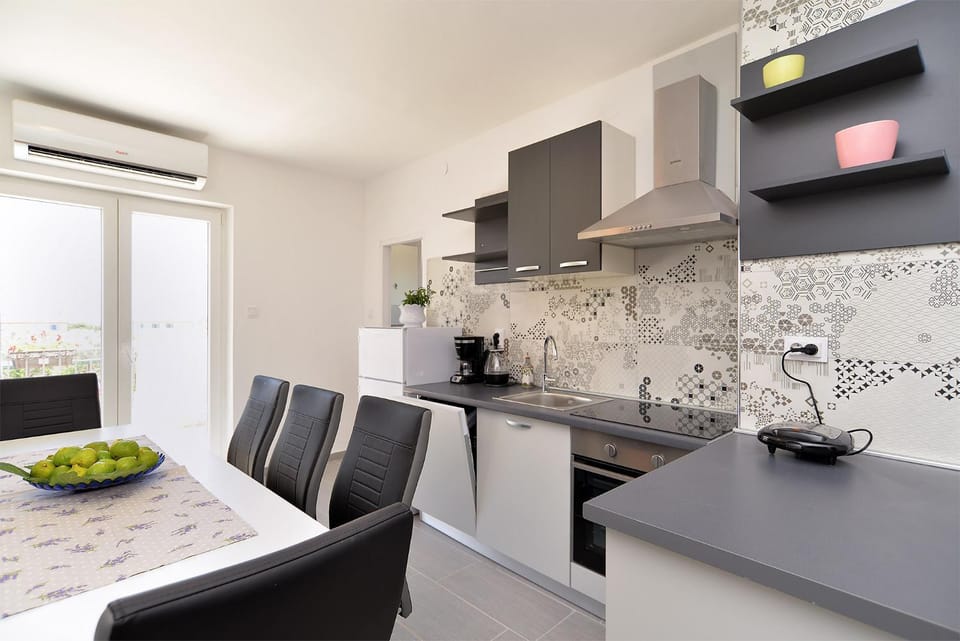 Holiday home Valter 2136 House in Fažana