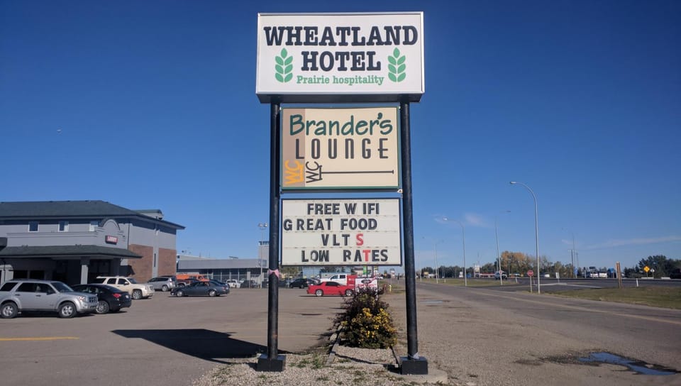 Wheatland Hotel Hotel in Alberta