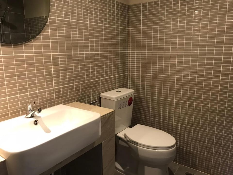 Toilet, Bathroom