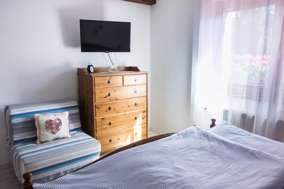 TV and multimedia, Bedroom