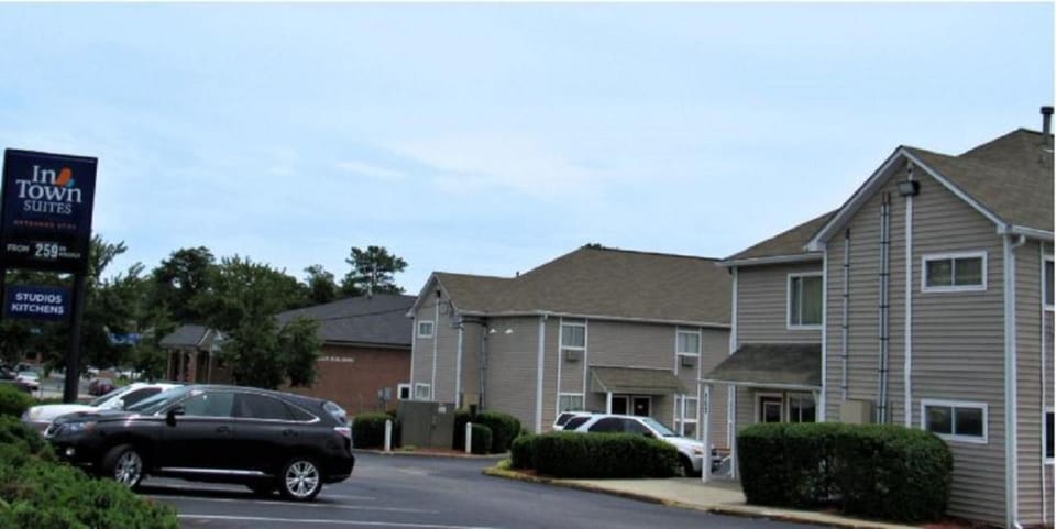 Property building, Parking