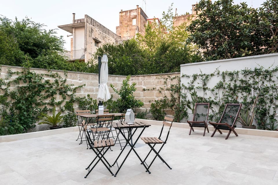Garden, Balcony/Terrace, Garden view, Internal: Not applicable to any particular room