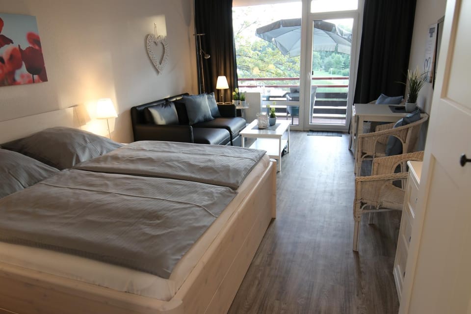 Bed, Living room, Photo of the whole room, Seating area, Bedroom