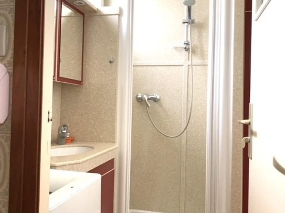 Appartement cosy, proche des thermes, animaux acceptés - FR-1-503-103 Apartment in Balaruc-les-Bains