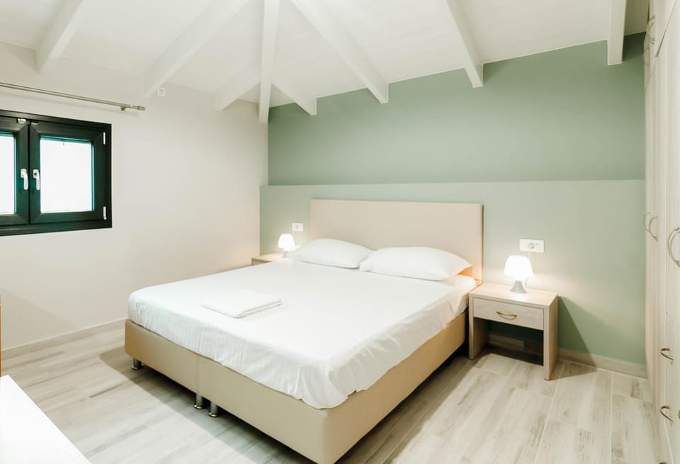 Tommys House Apartment in Peloponnese, Western Greece and the Ionian
