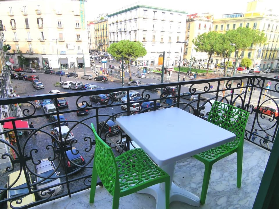Balcony/Terrace, City view