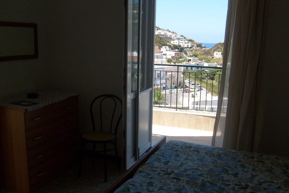 B&B LA DRAGONESSA Bed and Breakfast in Ponza