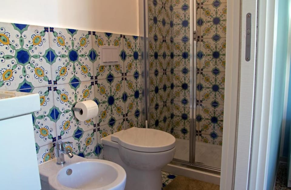Shower, Toilet, Bathroom, bidet