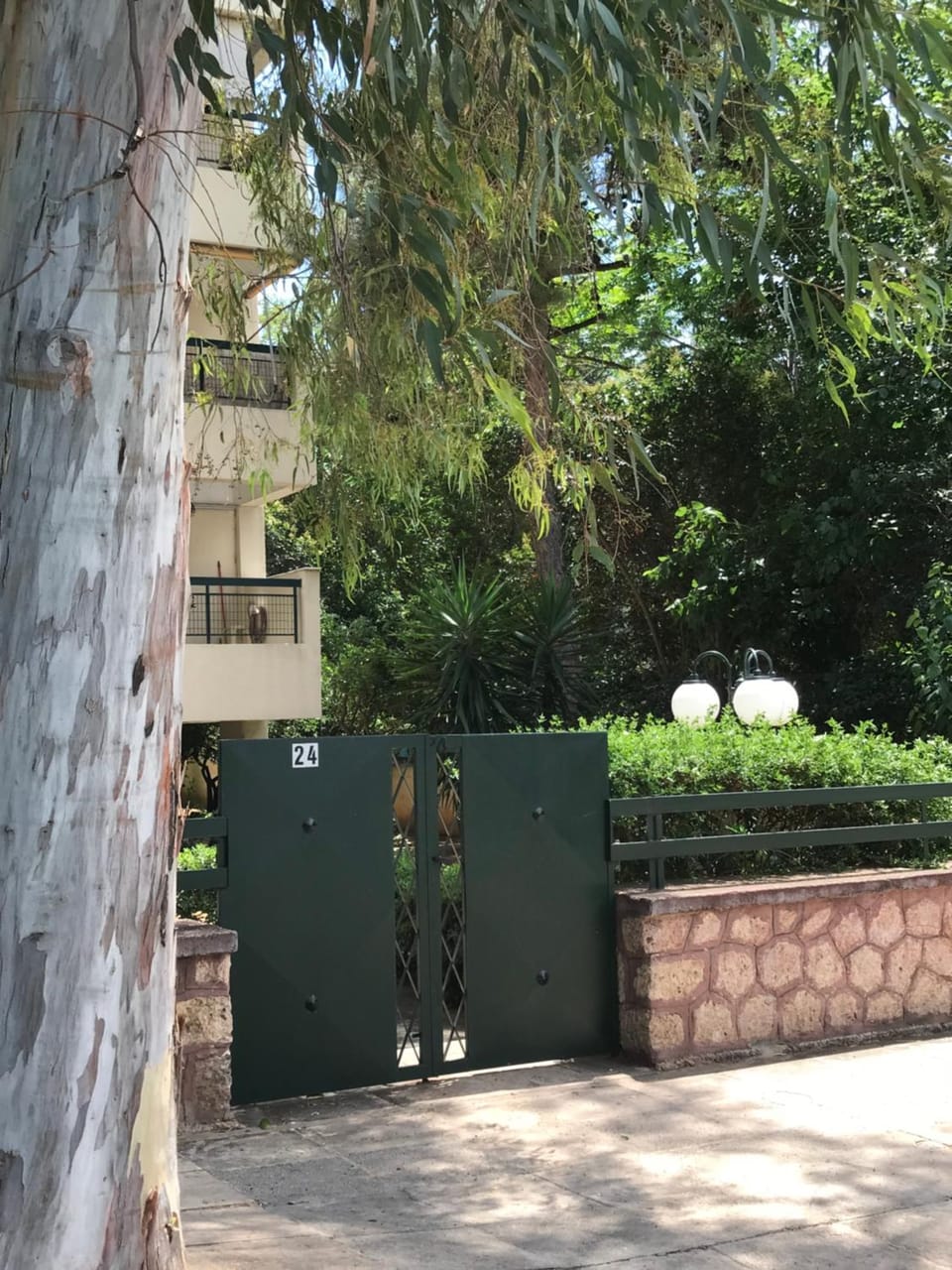 Facade/entrance