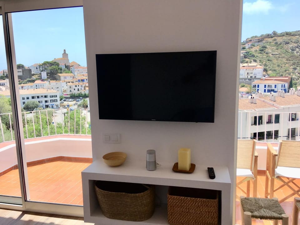 TV and multimedia, City view