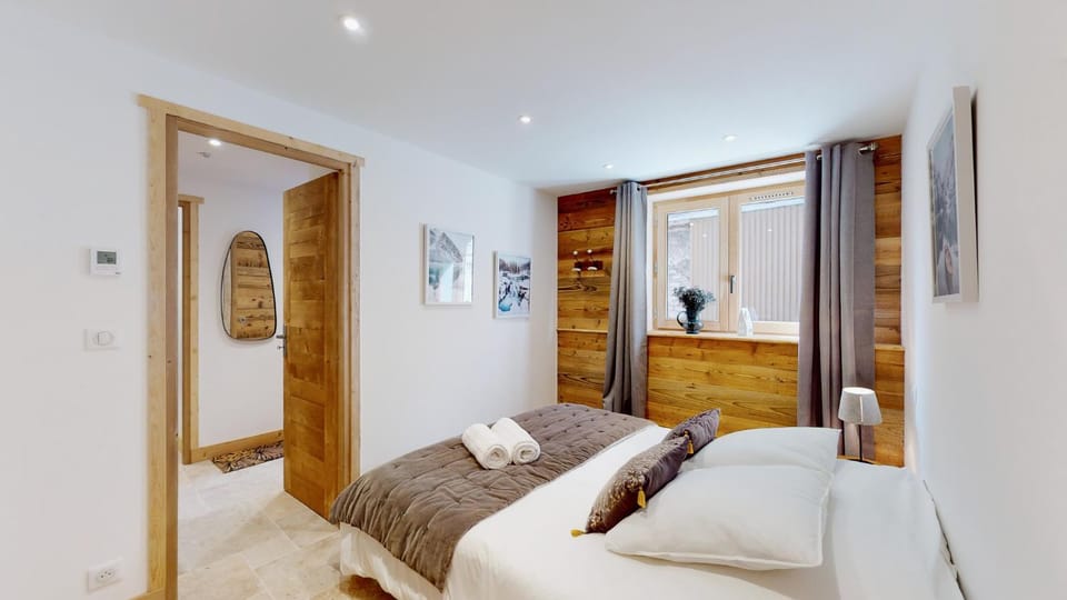 Bedroom, heating