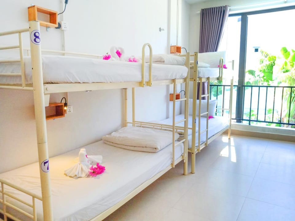 Bed Station Hostel & Pool Bar Hội An " Former Sunflower" Hostel in Hoi An