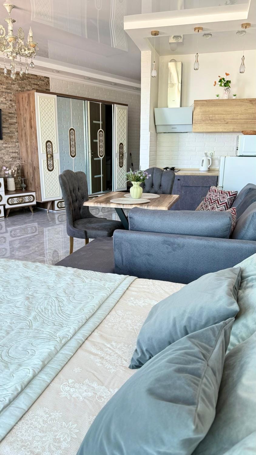 Studio apartment by the sea to enjoy the view and comfort, 27 floor Apartment in Batumi