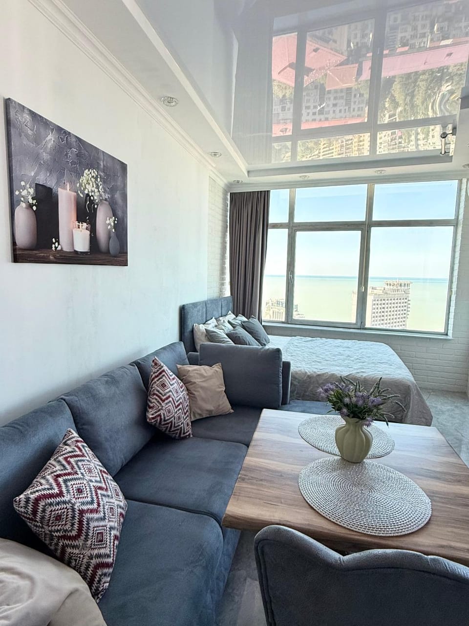 Studio apartment by the sea to enjoy the view and comfort, 27 floor Apartment in Batumi