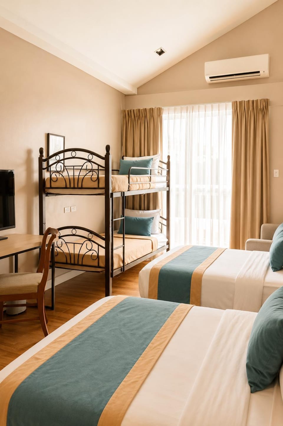 Royale Parc Hotel Tagaytay Hotel in Tagaytay