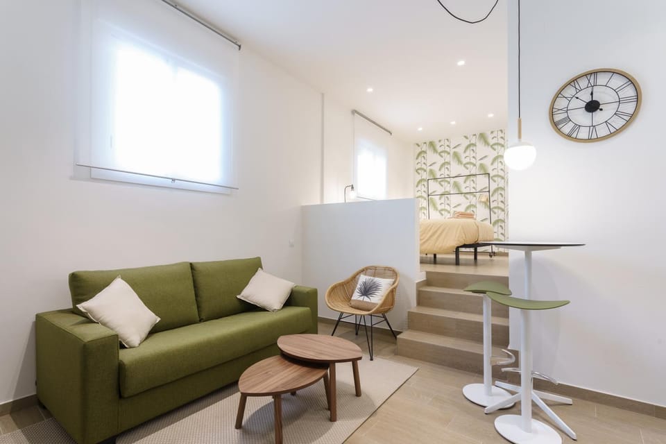 Living room, Photo of the whole room, Seating area, Dining area