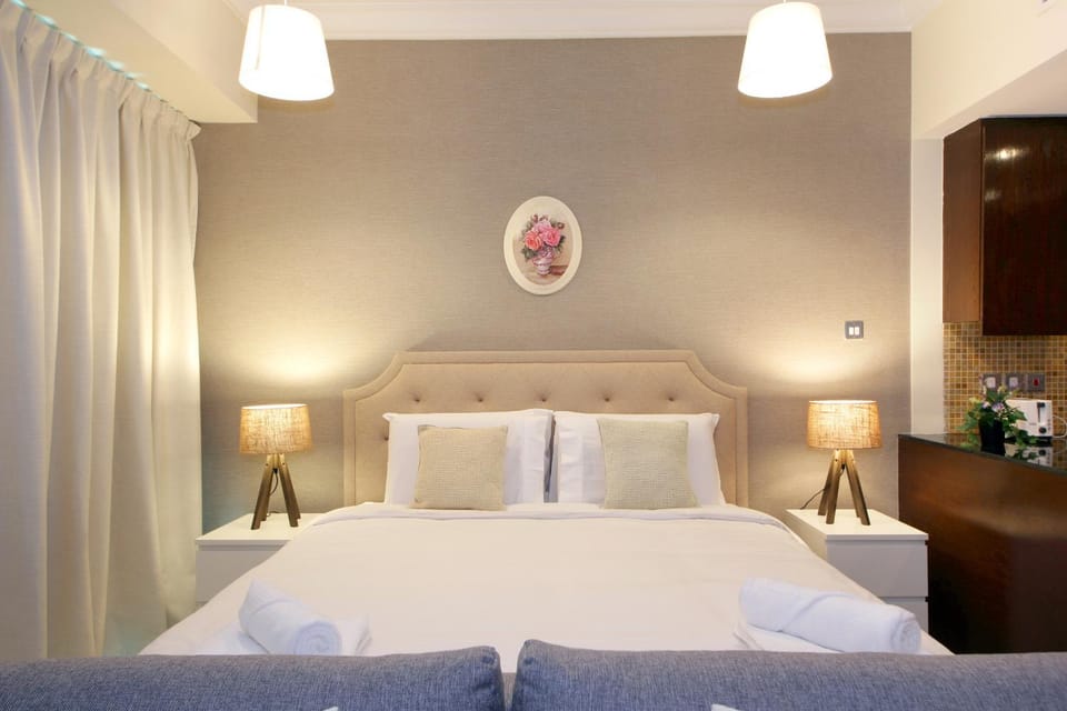 Prime Retreats- Downtown Dubai Apartment in Dubai