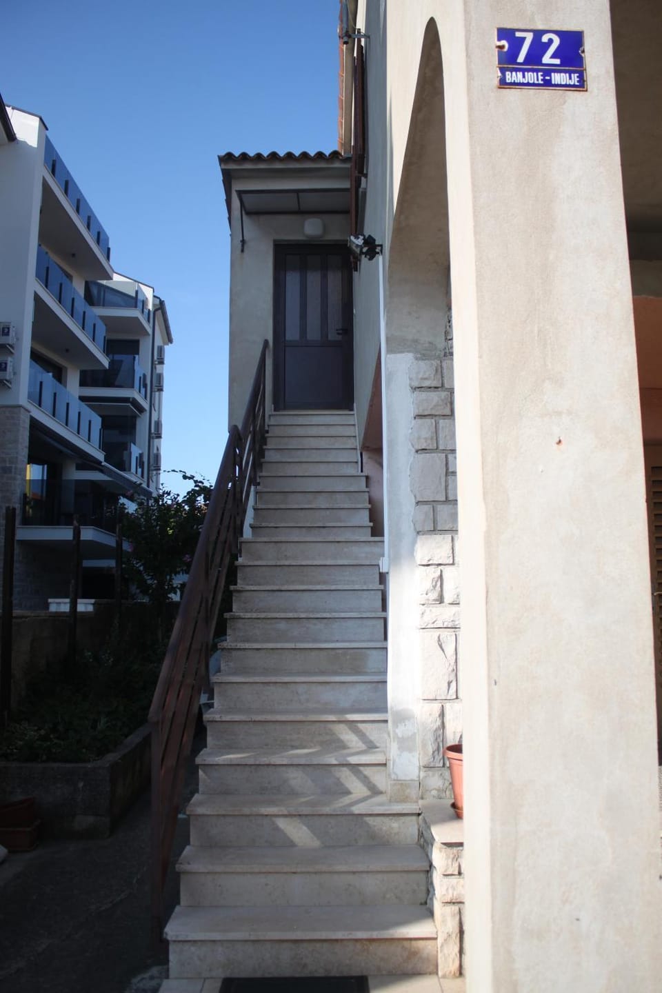 Property building, Facade/entrance