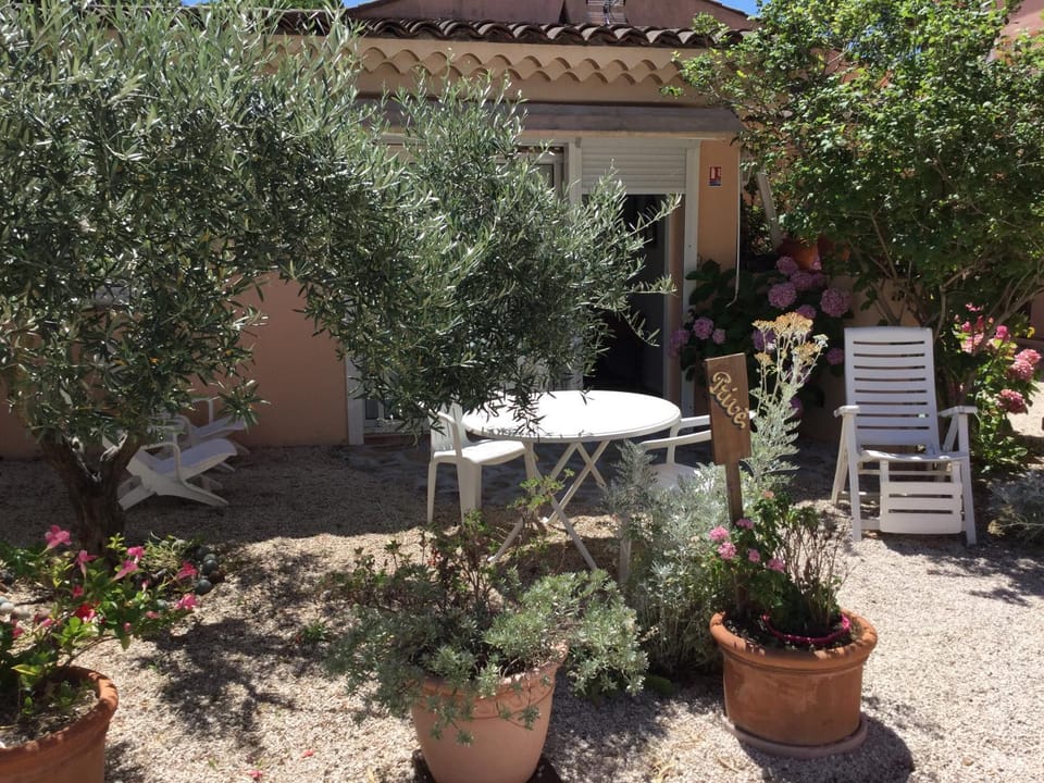 la pergola Hotel in Cavalaire-sur-Mer