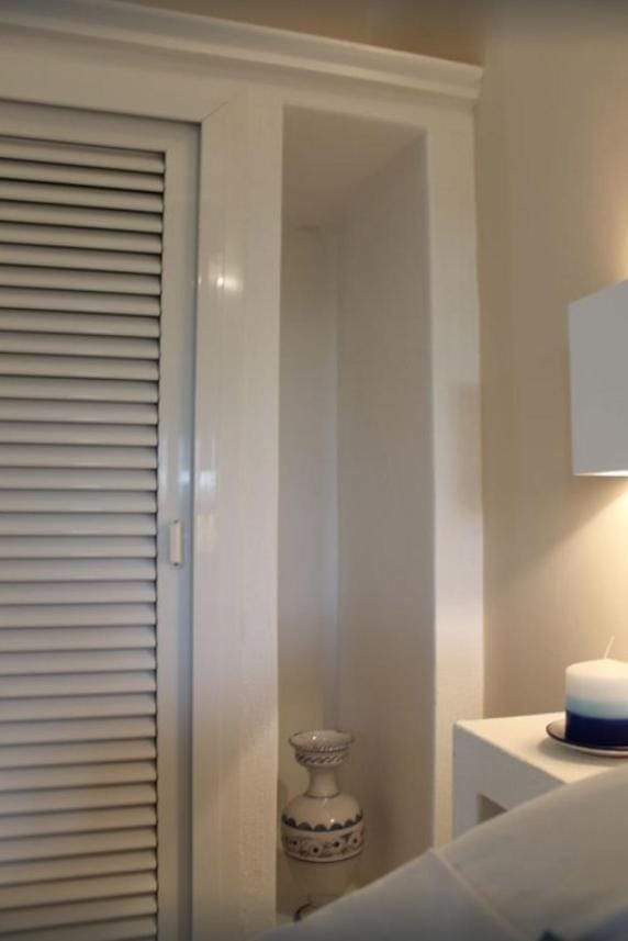Bedroom, wardrobe