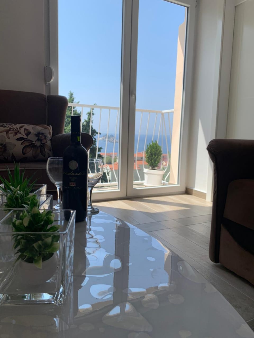 Living room, Seating area, Sea view