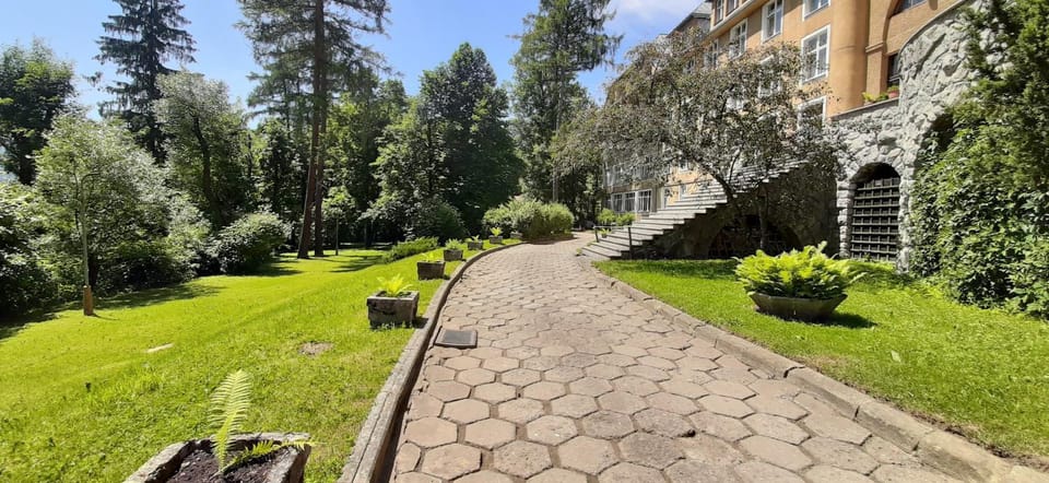 Property building, Garden, Garden view