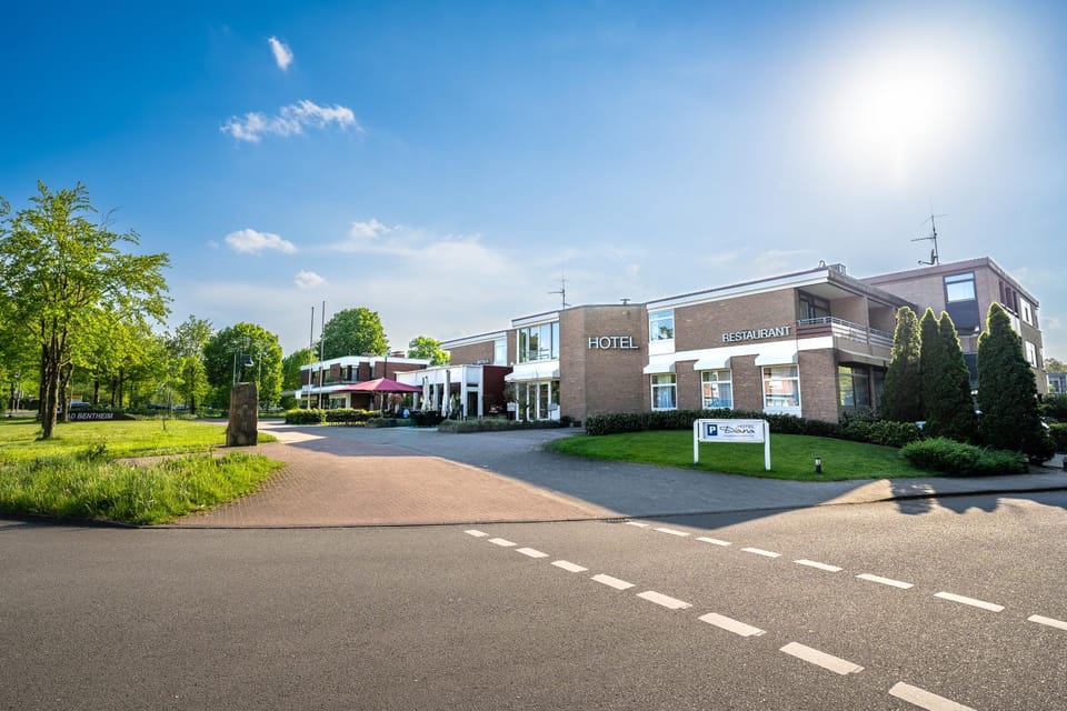 Property building, Location