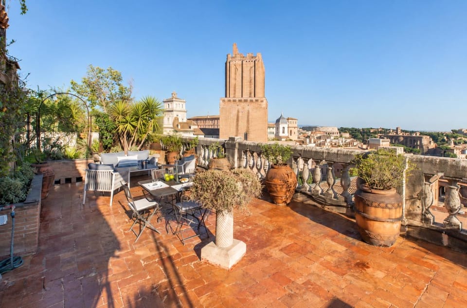 View (from property/room), Balcony/Terrace, Balcony/Terrace, City view, City view, Landmark view, Landmark view