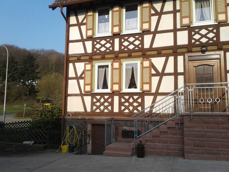 Property building, Facade/entrance