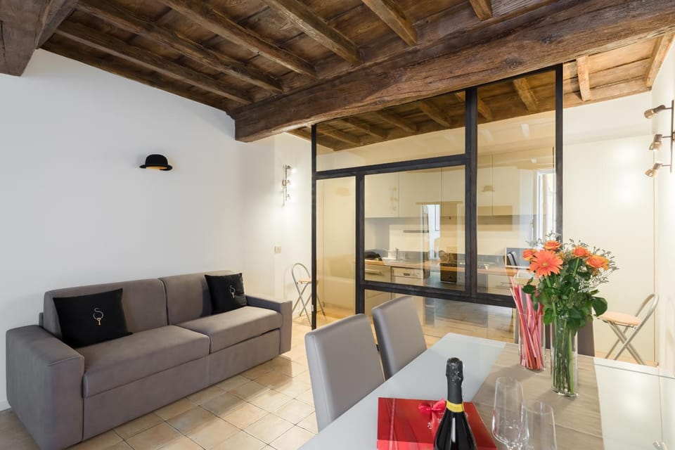 A World Aparts - 13 T.Argentina Apartment in Rome
