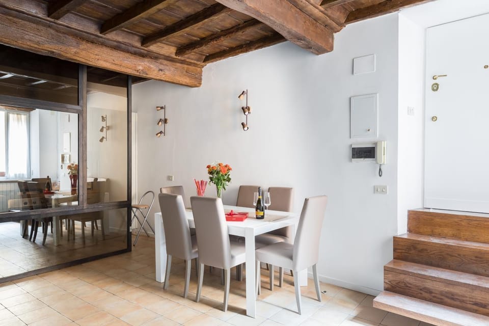 A World Aparts - 13 T.Argentina Apartment in Rome