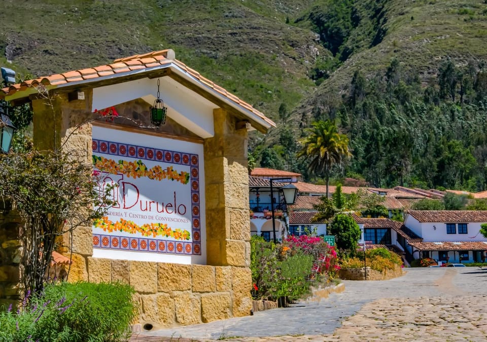Property building, Facade/entrance, Lobby or reception, Logo/Certificate/Sign
