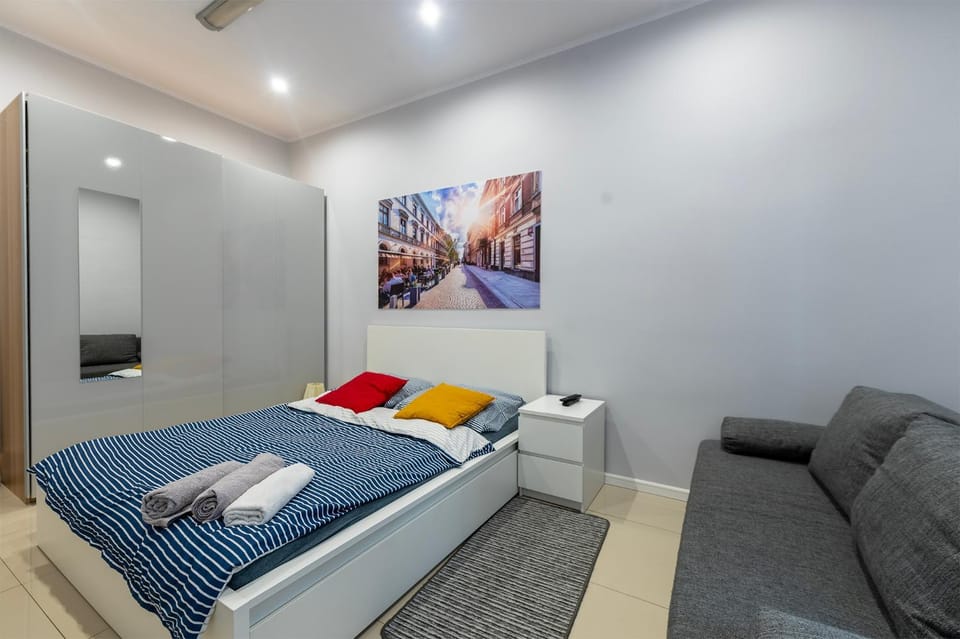 TV and multimedia, Bedroom, towels