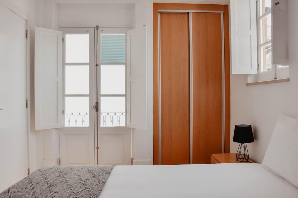 Apartamento acolhedor e elegante em prédio típico - Self check in Apartment in Coimbra