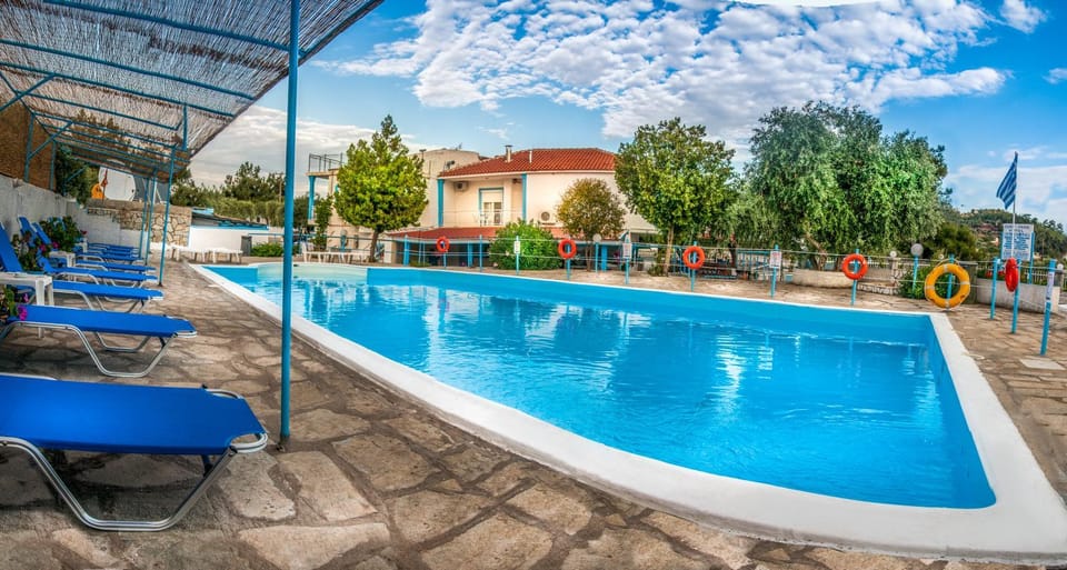 Swimming pool, Swimming pool