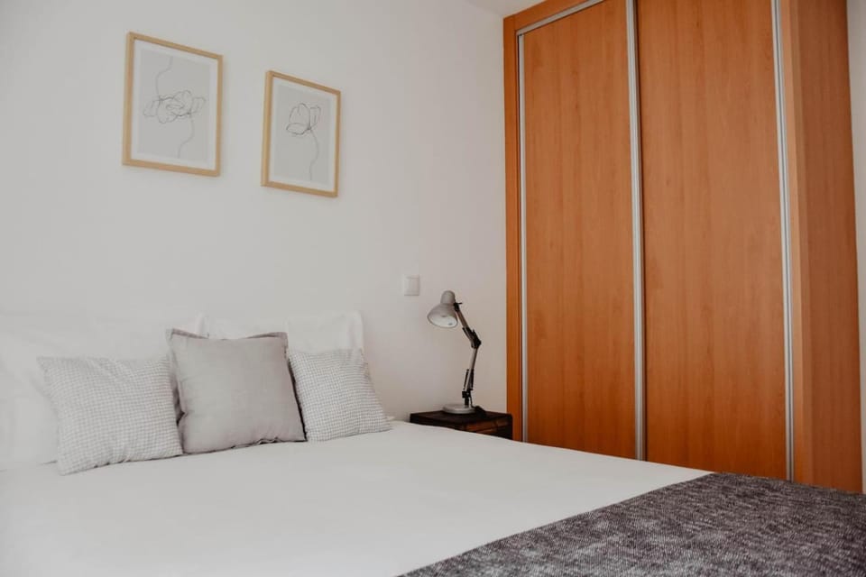 Bed, Bedroom, wardrobe