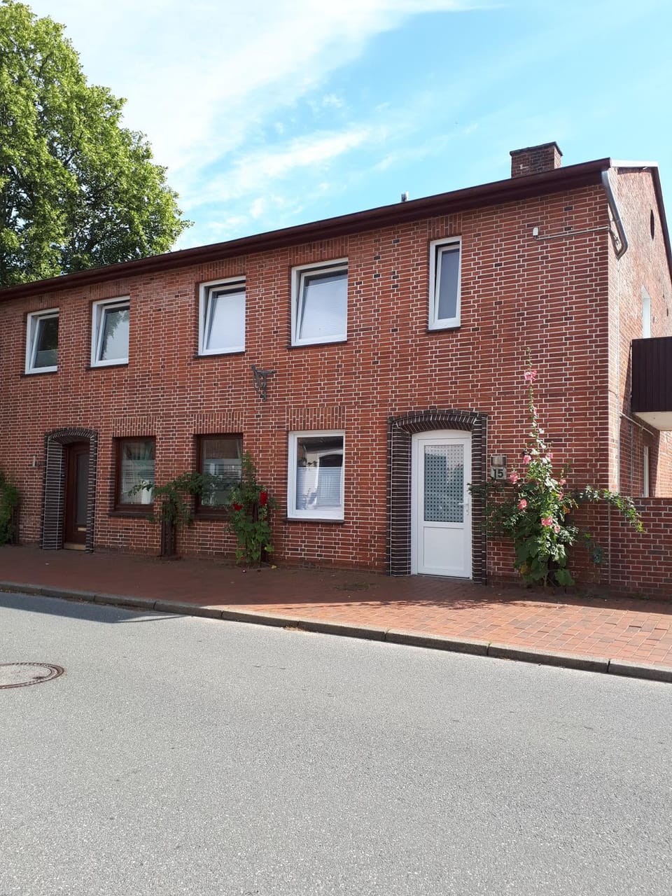 Property building, Facade/entrance, Breakfast