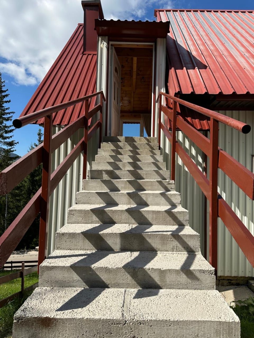 Property building, Facade/entrance