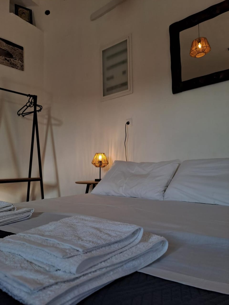 Poudas House House in Milos