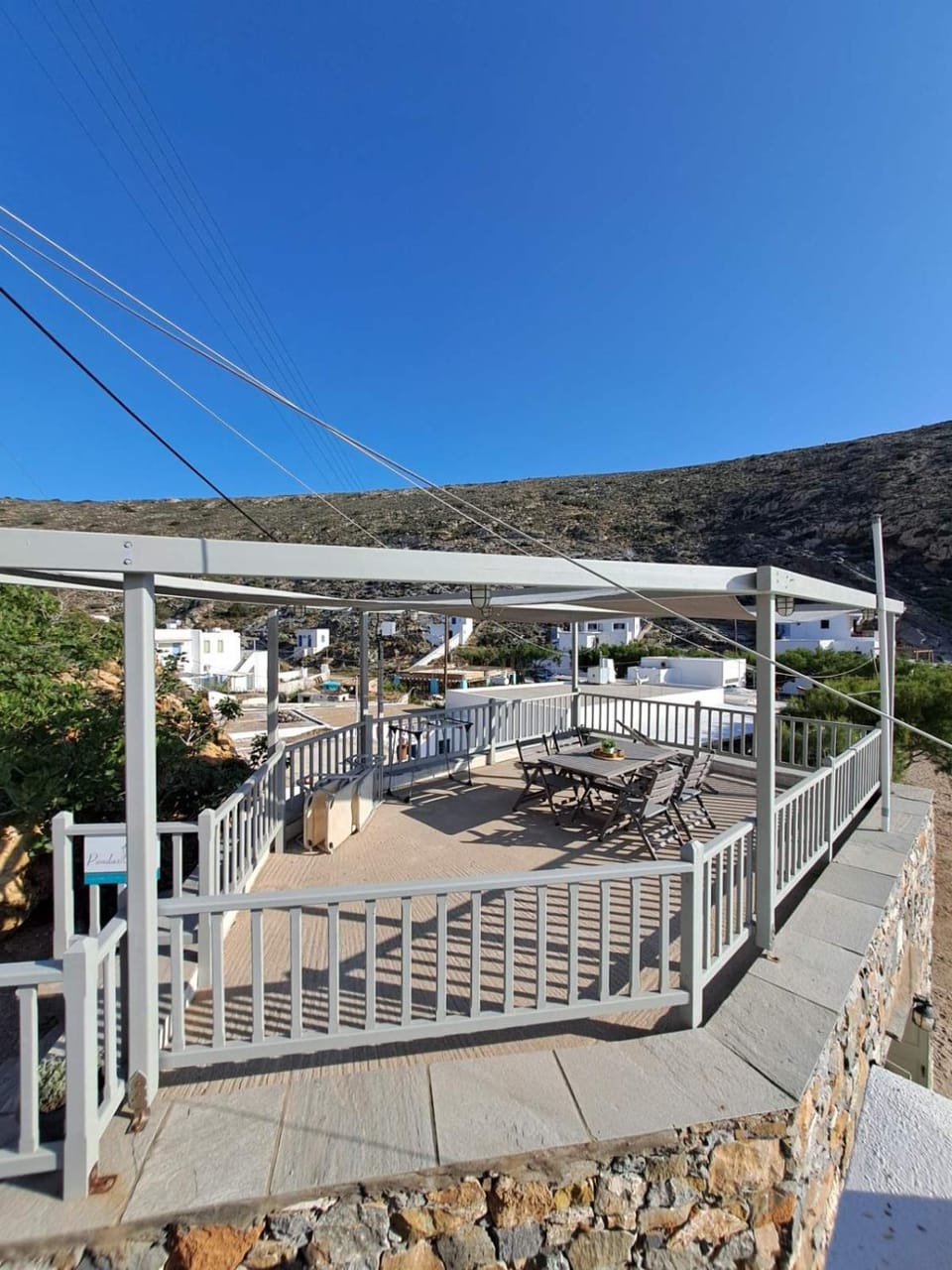 Poudas House House in Milos