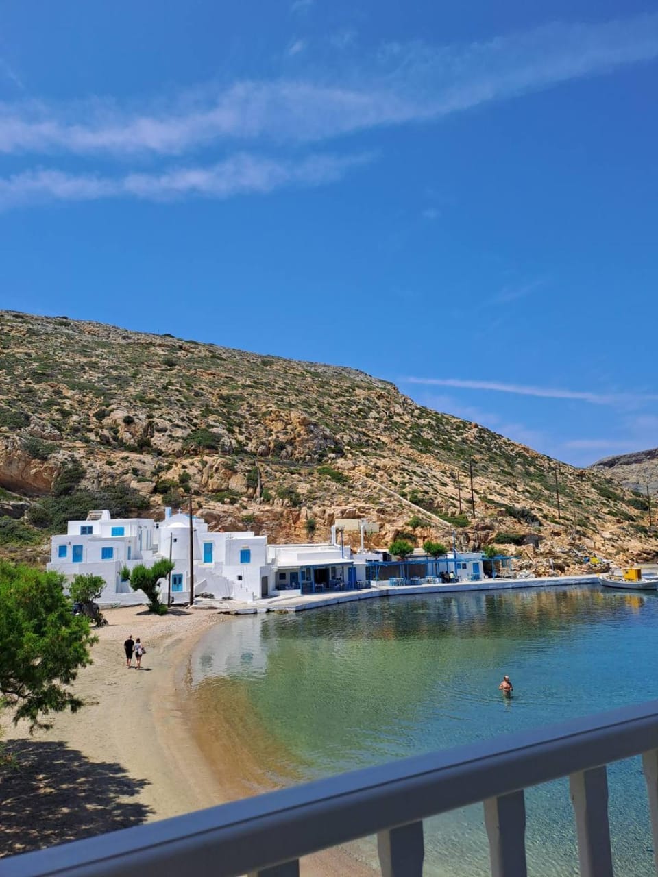 Poudas House House in Milos