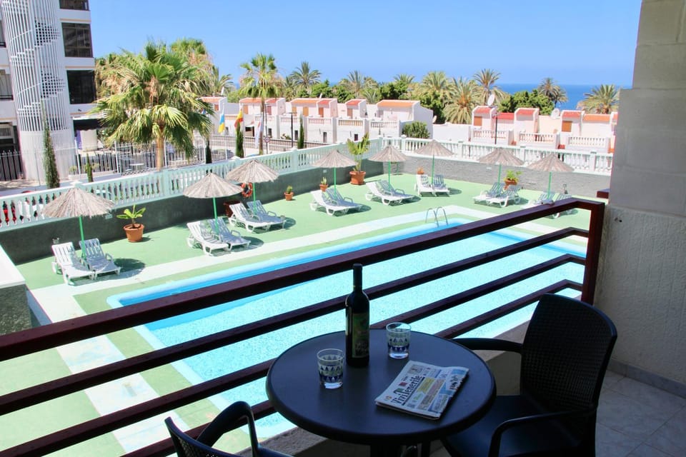 Balcony/Terrace, Pool view