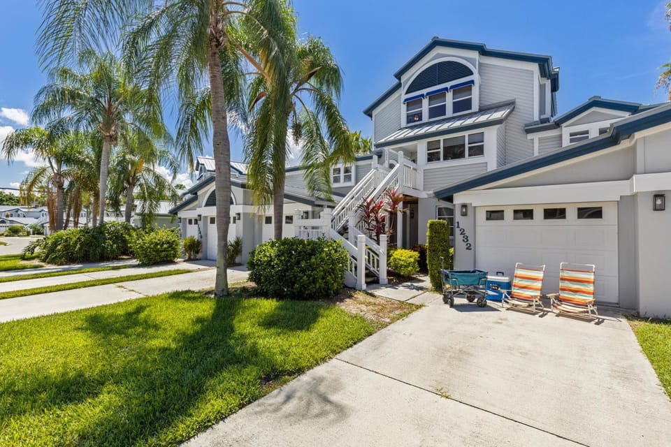 Bayside Pointe Apartment in Siesta Beach