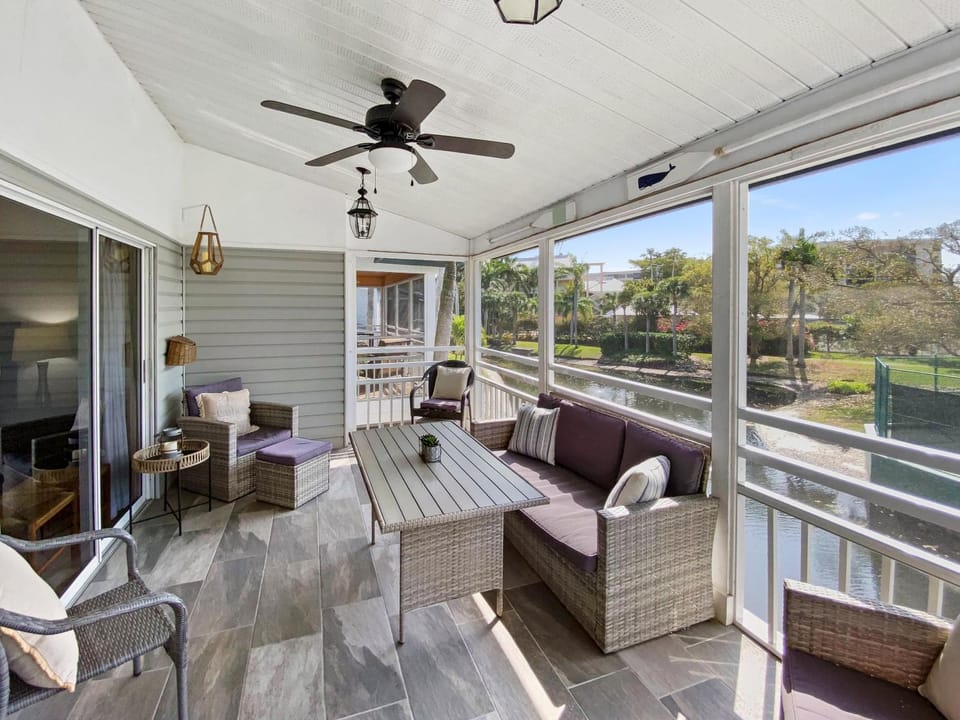 Bayside Pointe Apartment in Siesta Beach