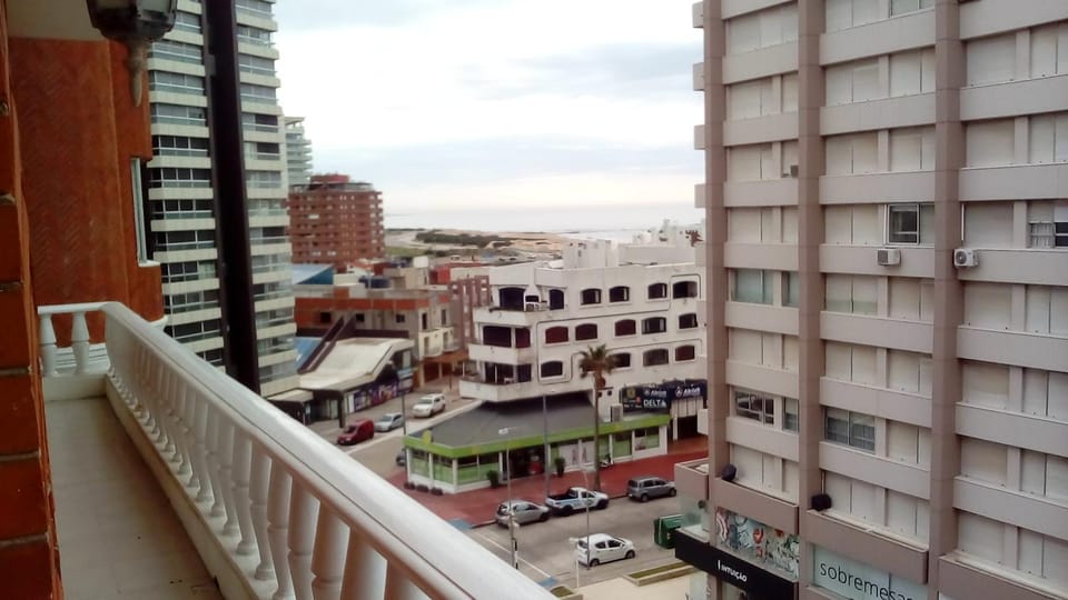 Neighbourhood, Balcony/Terrace, City view, Street view