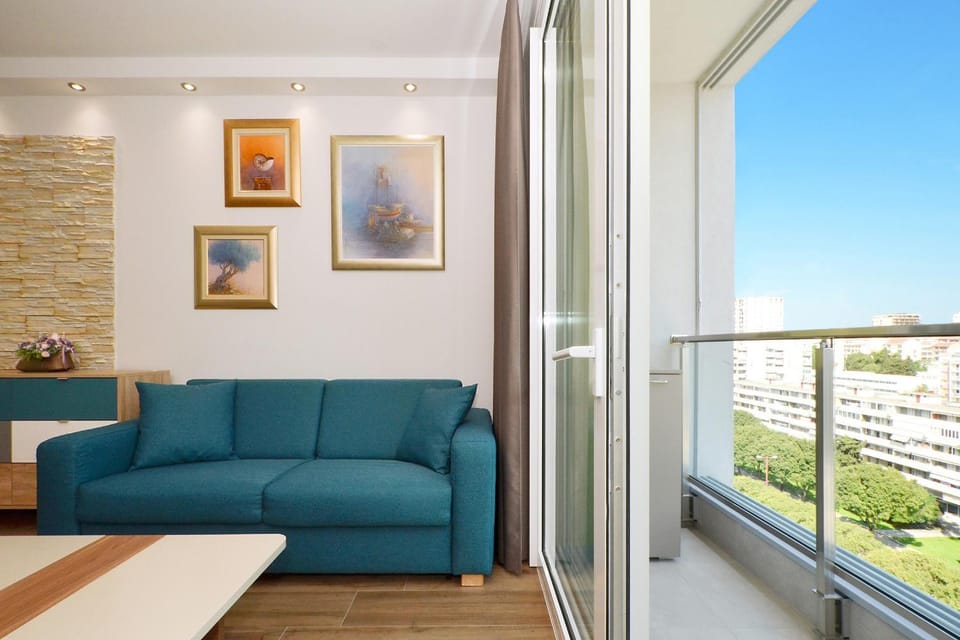 Balcony/Terrace, Living room