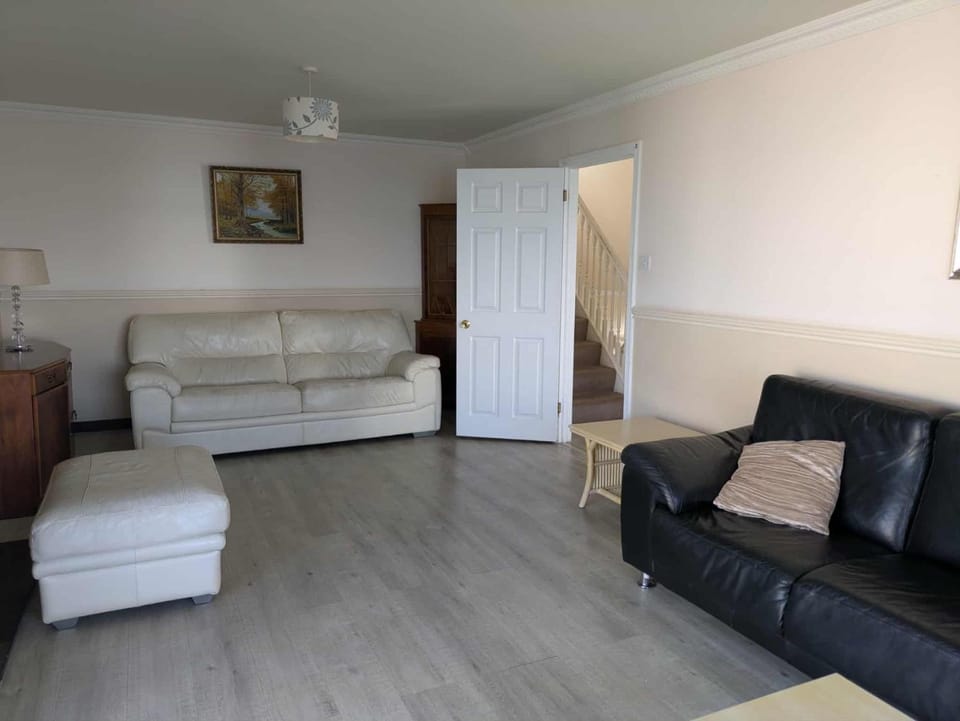 Porthleven Coastal Retreat with 5 Bedrooms House in Porthleven