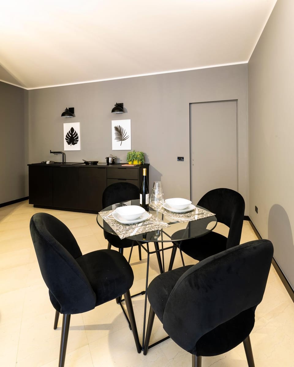 Living room, Dining area, kitchen