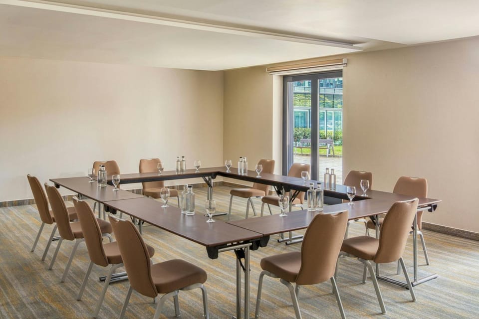 Meeting/conference room