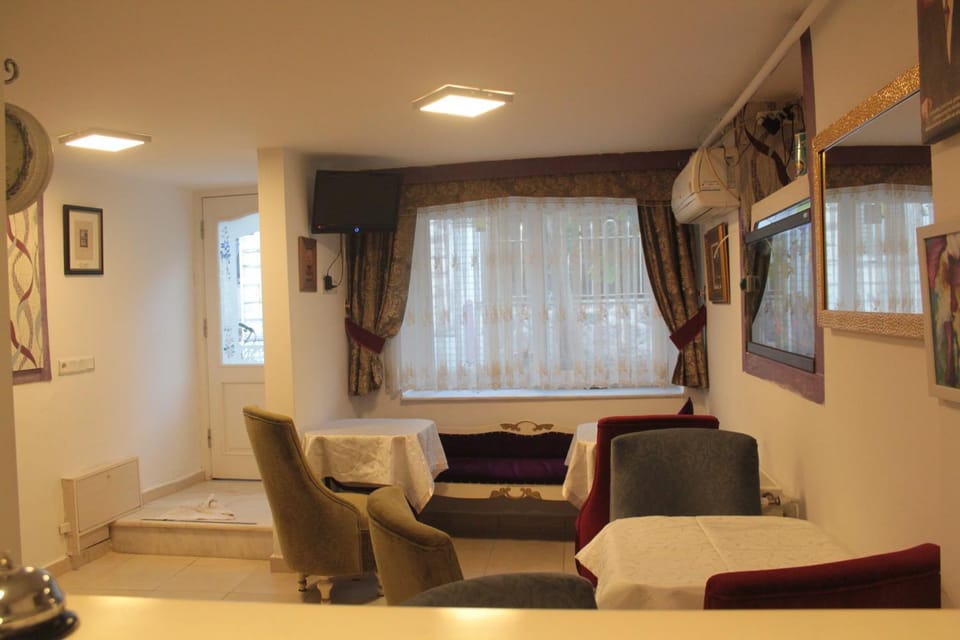 Seating area